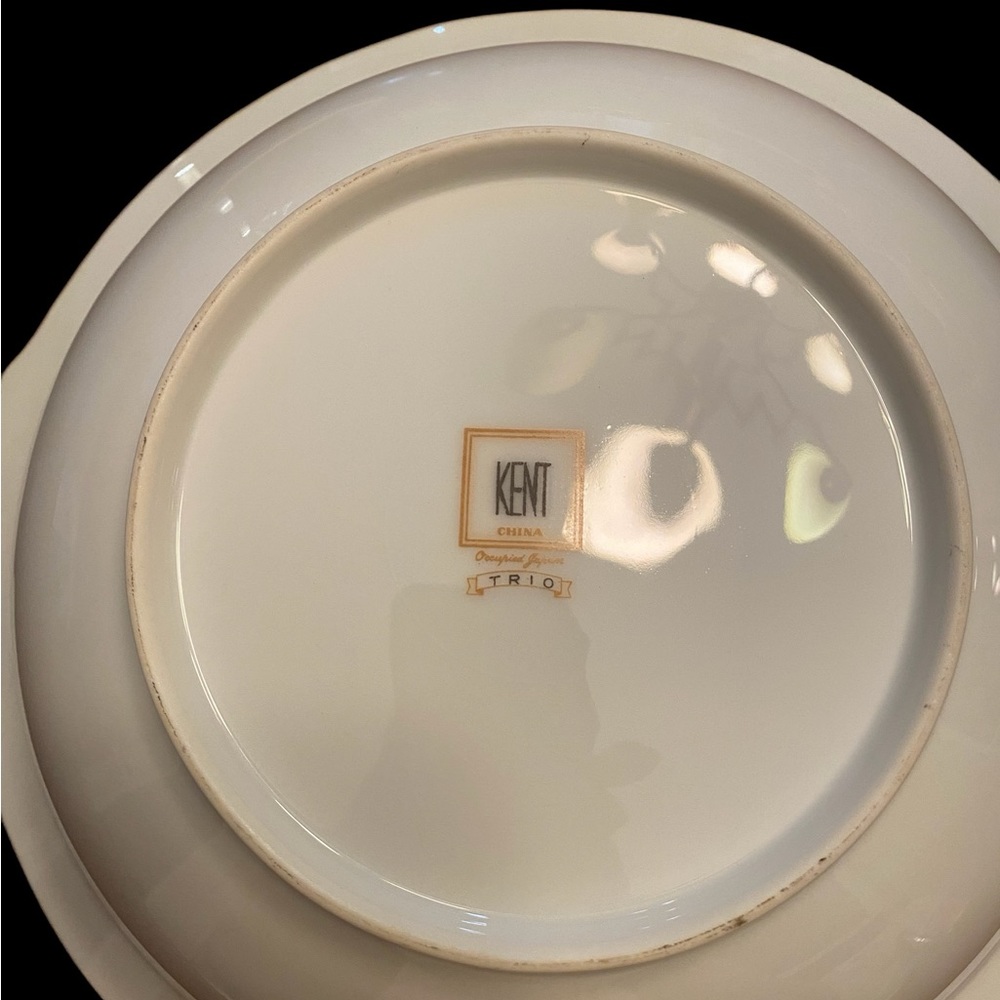 Kent China Trio Pattern serving bowl in mint condition. - Picture 5 of 5